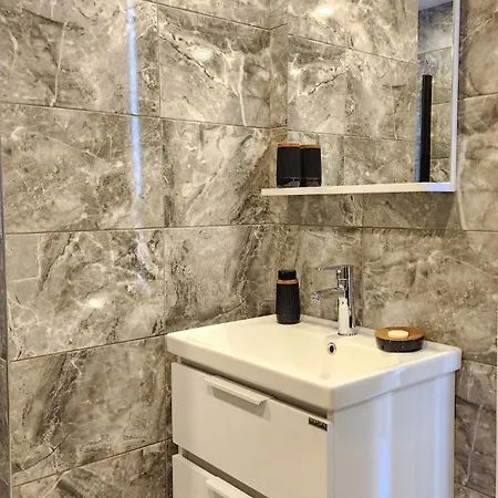 Appartement Idyll Homes The Penthouse Avdhellero