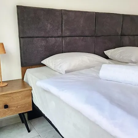 Idyll Homes The Penthouse Apartman