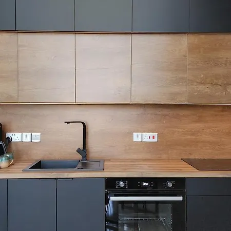 Appartement Idyll Homes The Penthouse Avdhellero