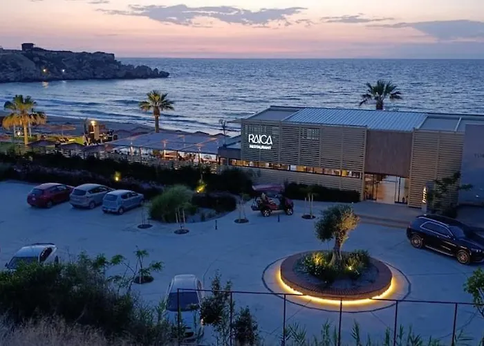 Idyll Homes The Penthouse *