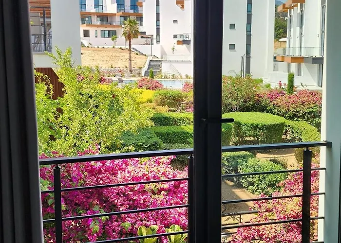 Idyll Homes The Penthouse Apartment Avdhellero