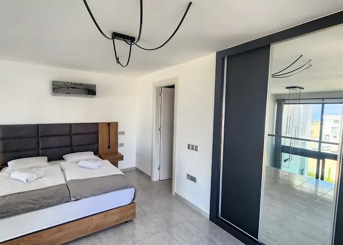 Idyll Homes The Penthouse *